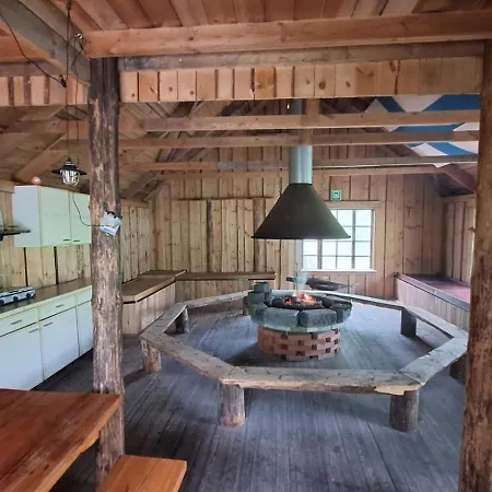 Metsaesydaen Moekki 3 Vinksinvonksin *