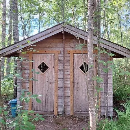 Metsaesydaen Moekki 3 Vinksinvonksin Junninmaki